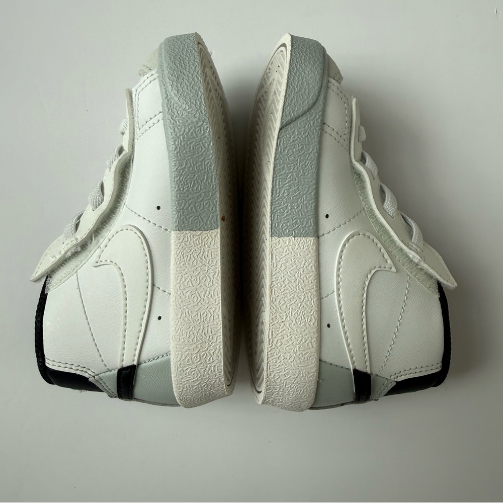 Nike Blazer Mid ’77 Toddler Sneakers White Black Size 7 Velcro - Picture 4 of 5